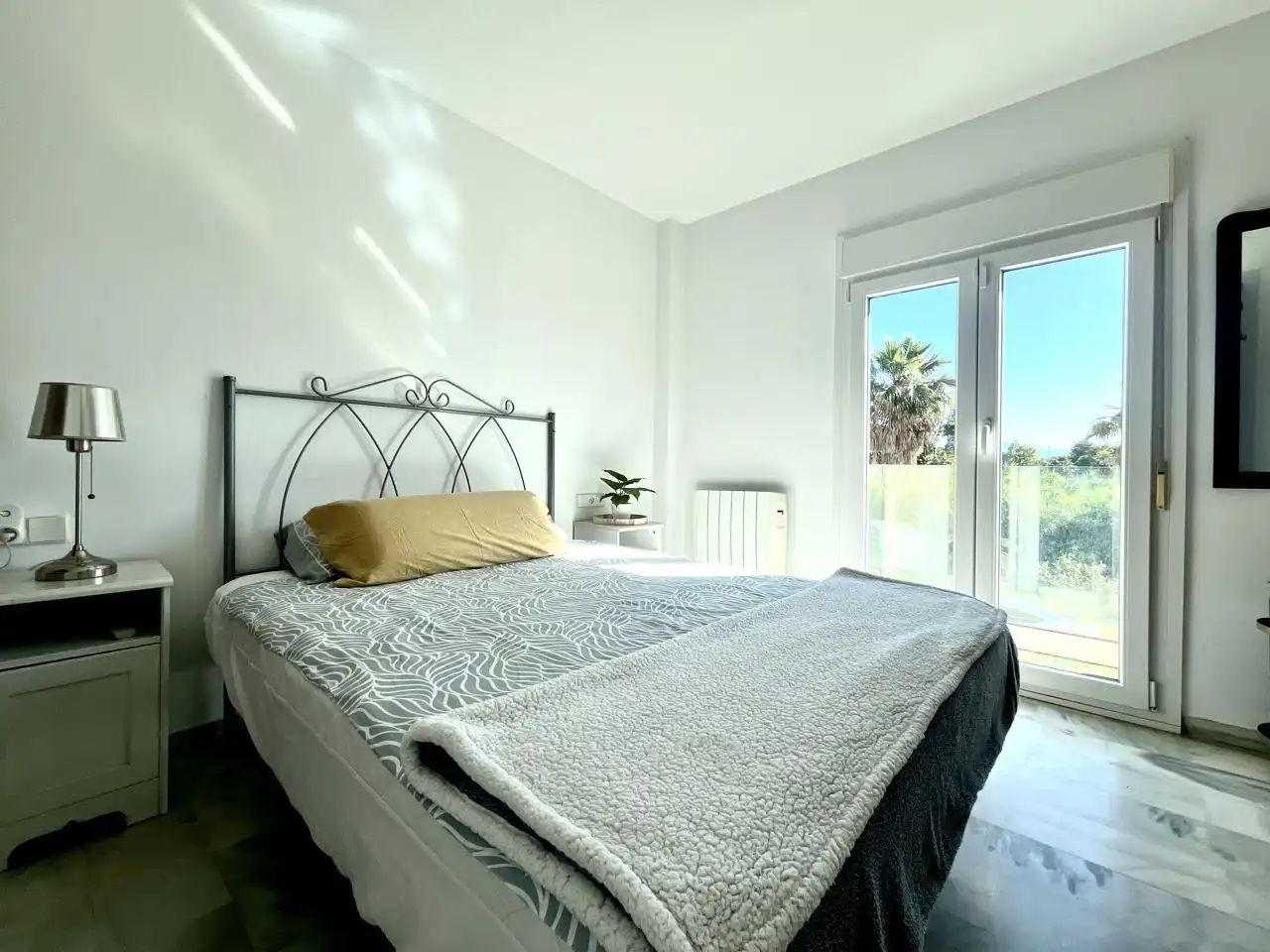 Habitación de Casa o chalet en venta en Torremolinos con Jardín privado, Terraza y Piscina