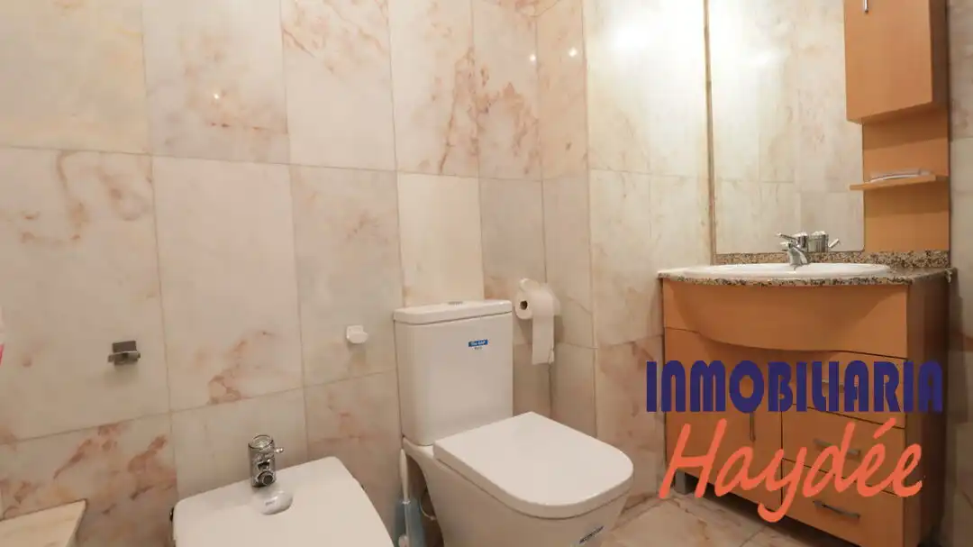 Bathroom of Flat for sale in Melide  with Heating, Storage room and Furnished