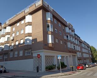 Exterior view of Flat for sale in  Madrid Capital  with Terrace