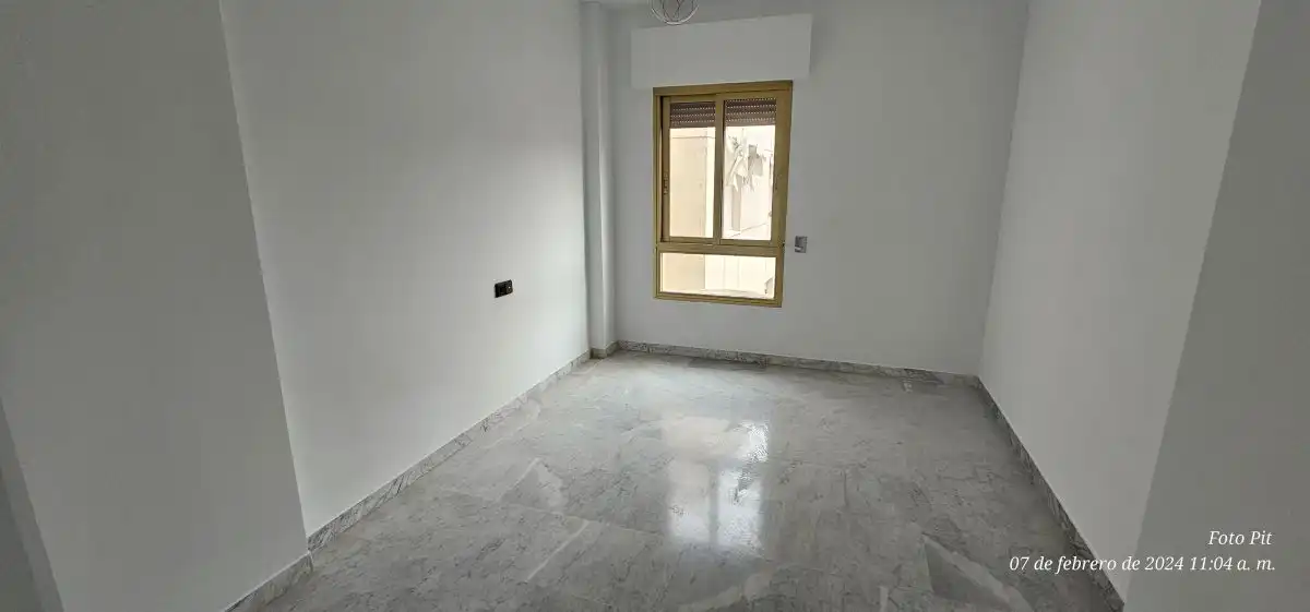 Piso de alquiler en camilo jose cela, La Buhaira