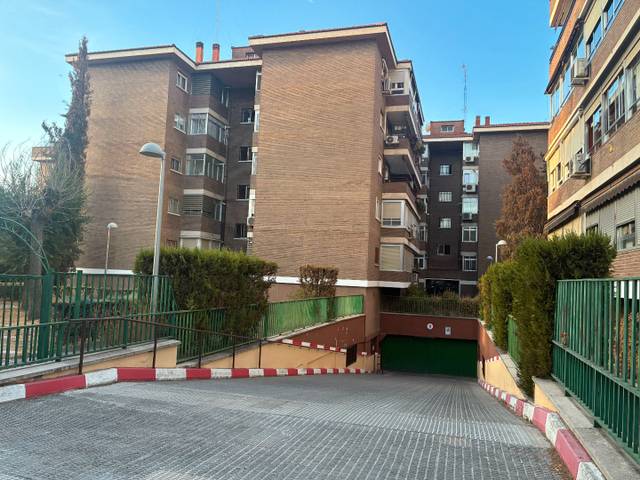 Garaje en Venta en Calle de Anoeta, 59 en Los Ángeles