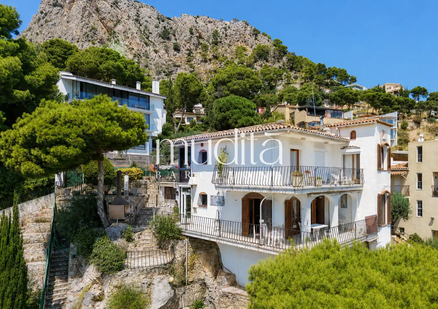 Casa con terrazza in vendita a L'Estartit Poble