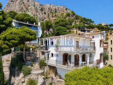 Casa con balcone in vendita a L'Estartit Poble