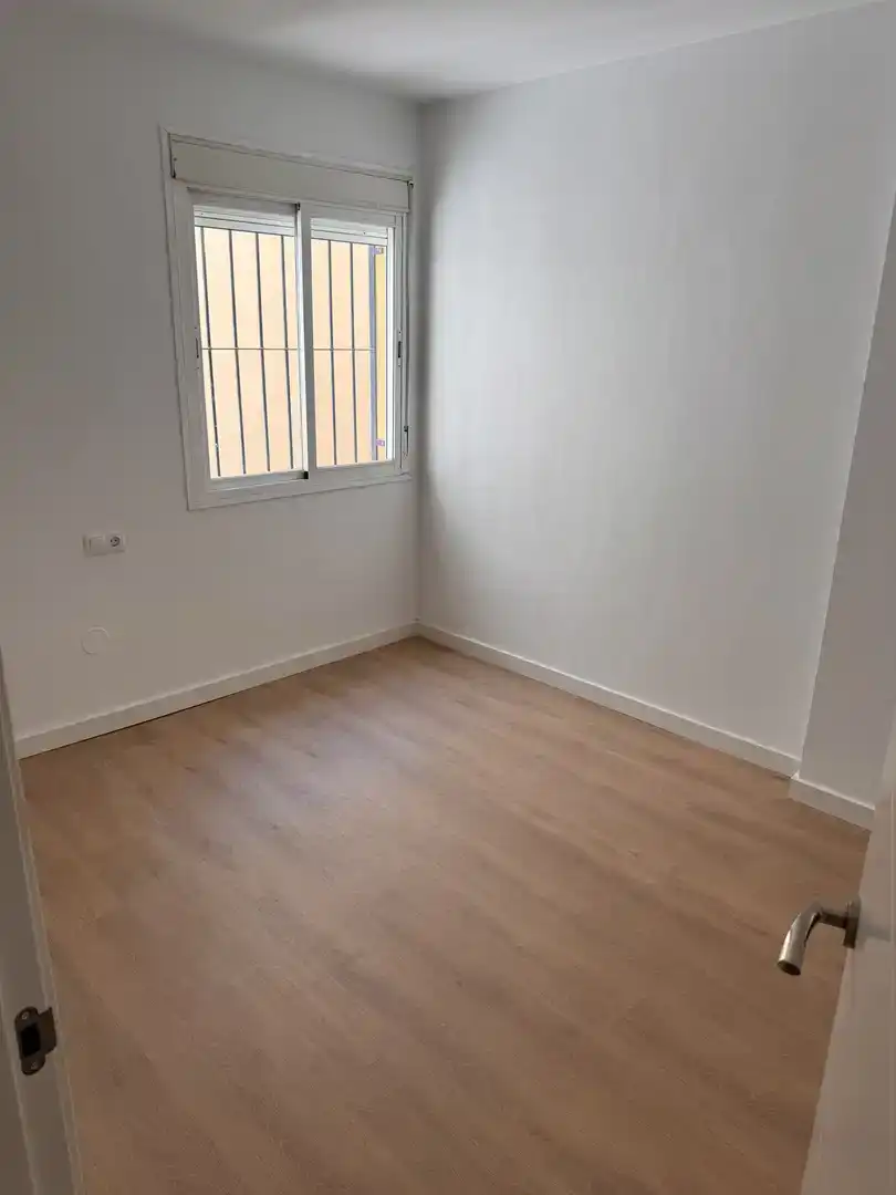 Dormitori de Pis de lloguer en Torremolinos amb Aire condicionat i Parquet