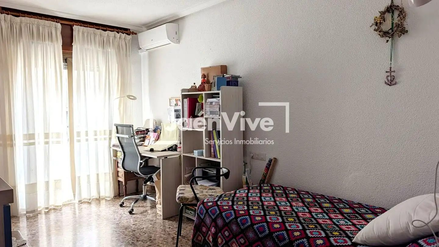 Habitación de Piso en venta en Jaén con Aire acondicionado, Calefacción y Trastero