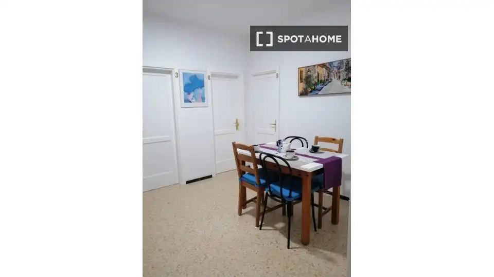 Room in Juan XXIII