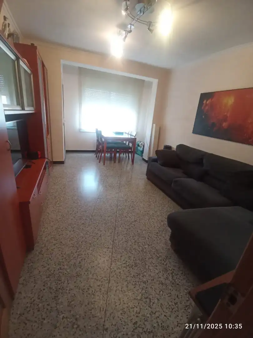 Sala d'estar de Pis en venda en Berga amb Calefacció, Traster i Balcó