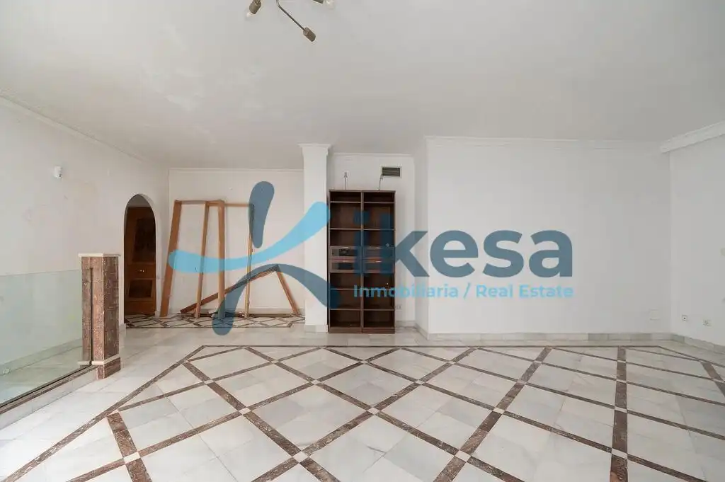Dúplex en venda en Marbella amb Piscina comunitària