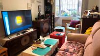 Living room of Flat for sale in  Madrid Capital
