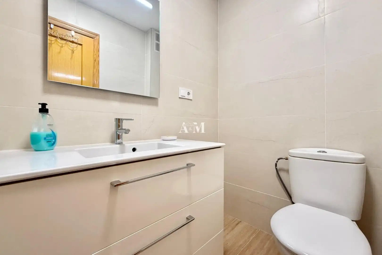 Bathroom of Detached homes for rent in Santa Pola  with Air Conditioner, Heating and Private garden