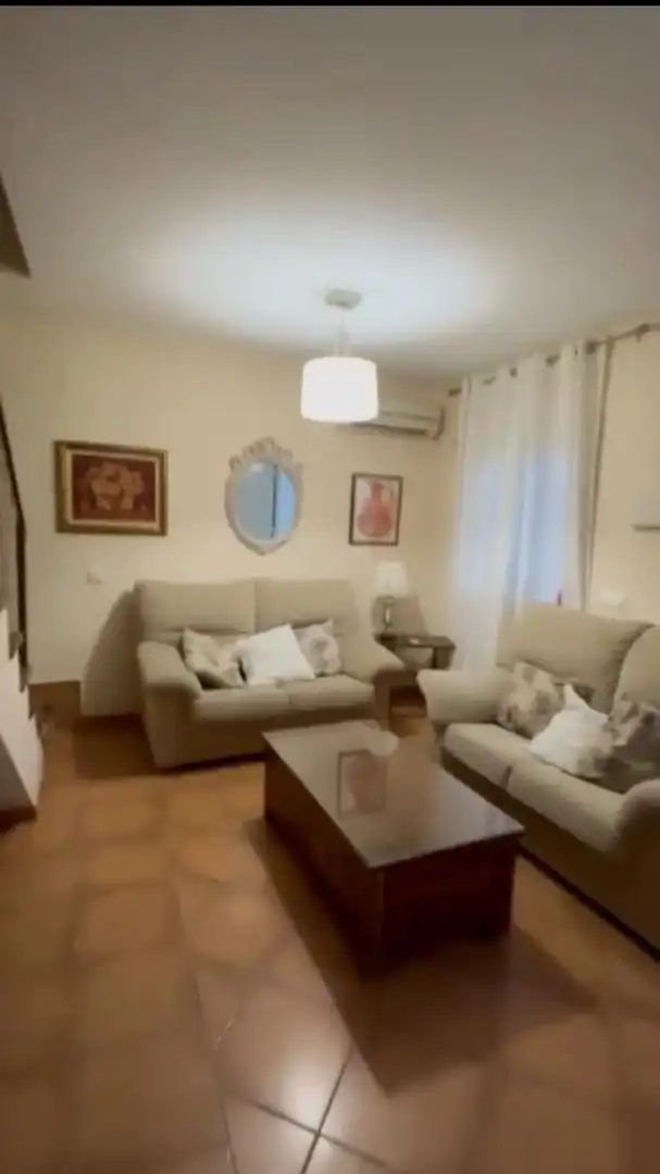 Casa a schiera con terrazza in affitto a El Rinconcillo, imagen 10