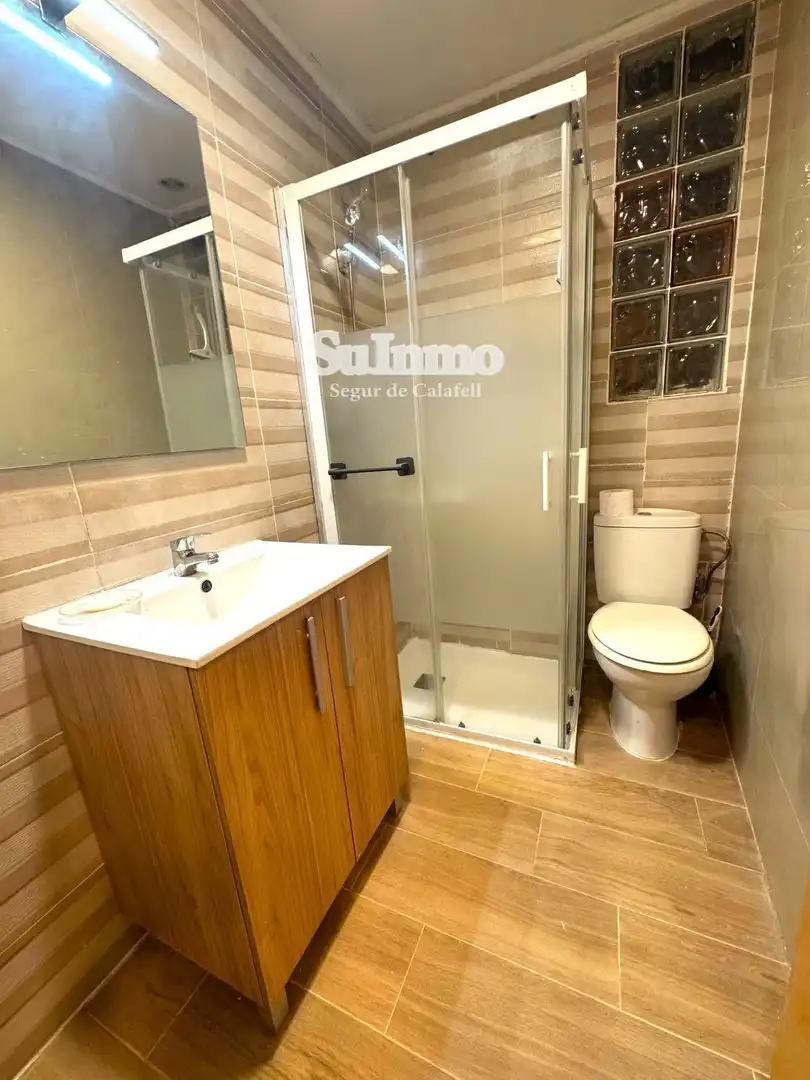 Baño de Piso en venta en Torredembarra con Aire acondicionado, Calefacción y Terraza