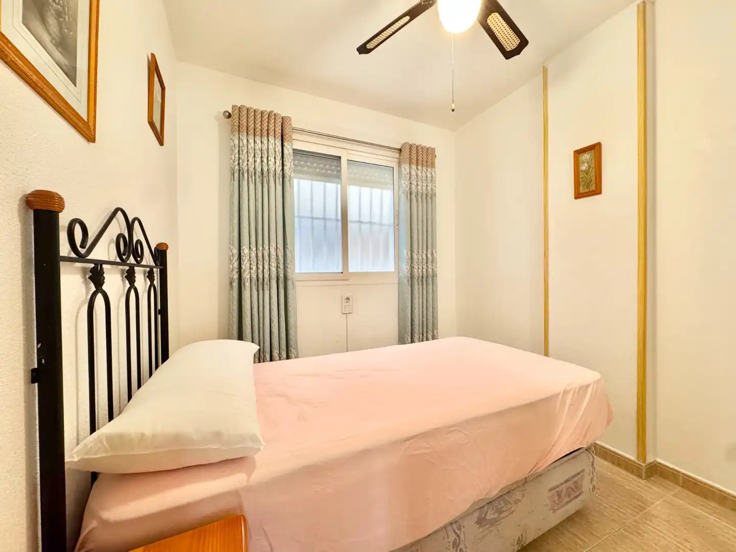Schlafzimmer von Wohnungen zur Miete in Torrevieja mit Klimaanlage, Möbliert und Waschmaschine