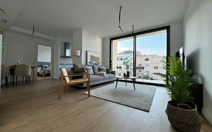 Living room of Flat for sale in  Barcelona Capital  with Air Conditioner, Terrace and Balcony