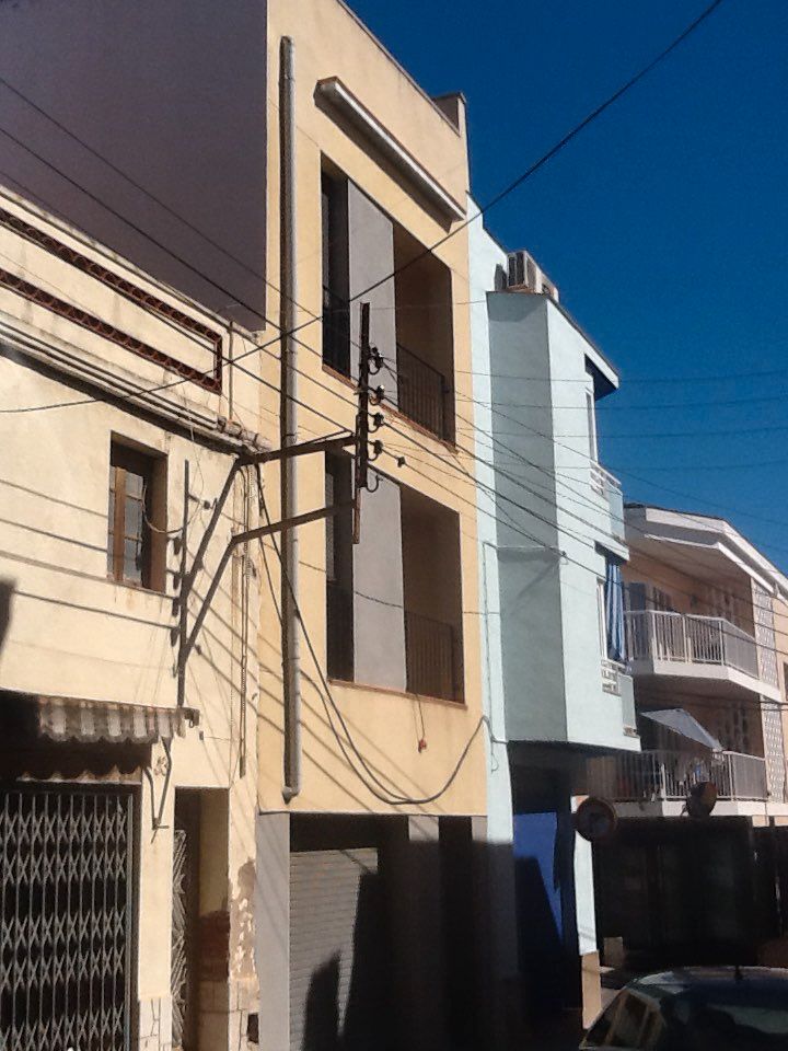 Vista exterior de Edifici en venda en Calafell