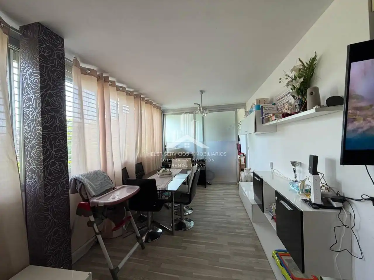 Piso en venta en Castellón de la Plana / Castelló de la Plana con Balcón y Alarma