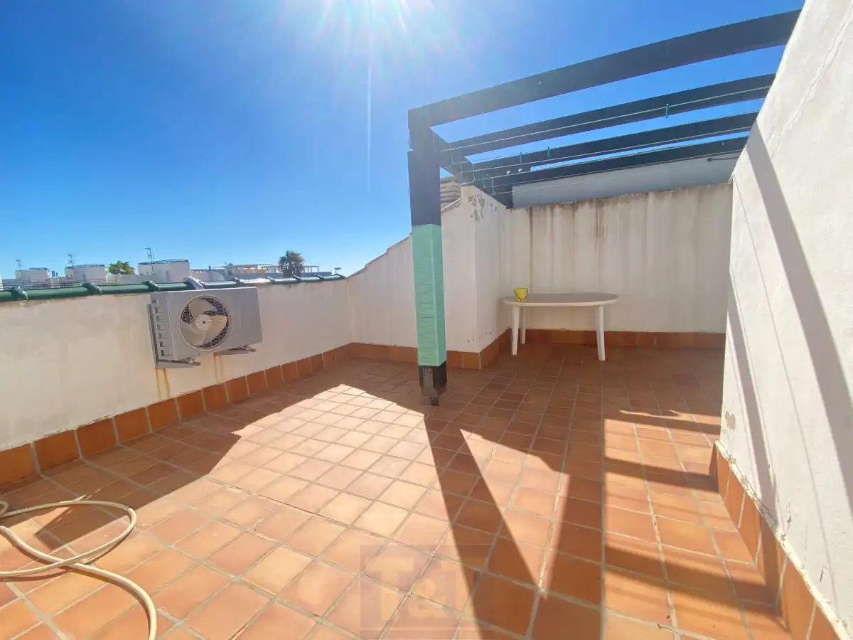 Terrasse von Wohnungen zur Miete in Islantilla mit Klimaanlage, Heizung und Terrasse