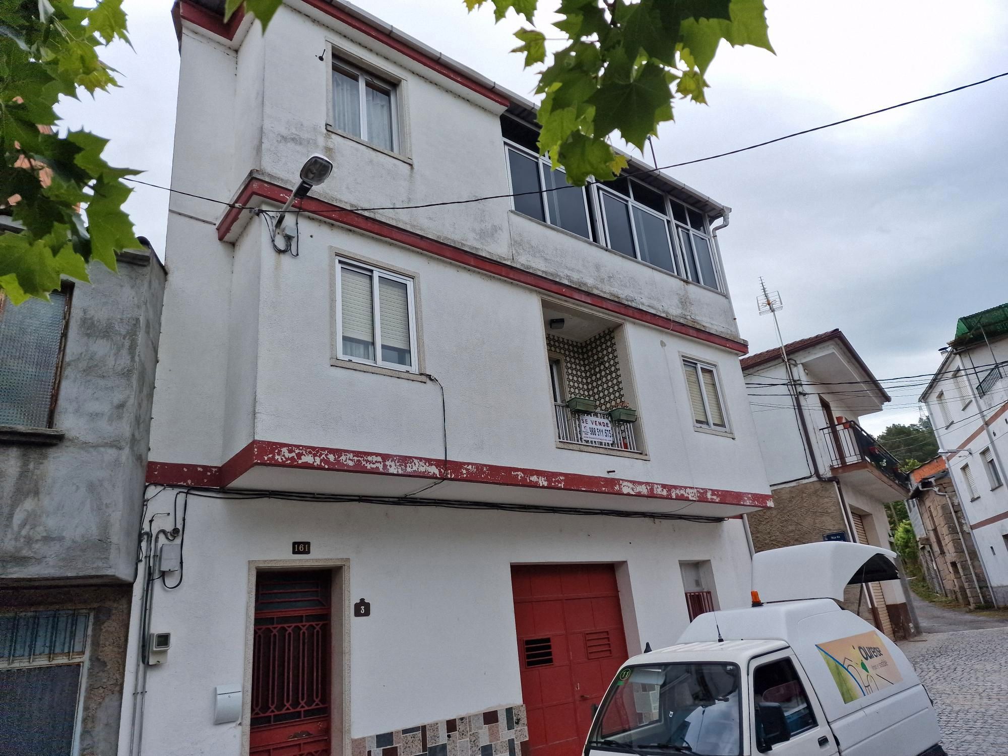 Vista exterior de Casa o chalet en venta en Ourense Capital  con Terraza, Trastero y Lavadora