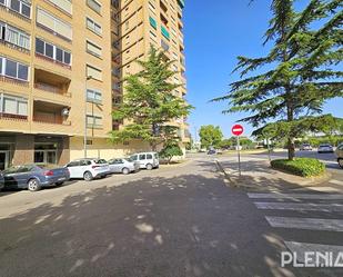 Vista exterior de Pis de lloguer en  Huesca Capital amb Aire condicionat i Terrassa