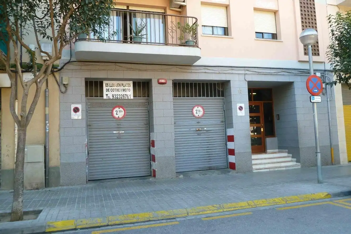 Local commercial à vendre à Carrer Joan Miró