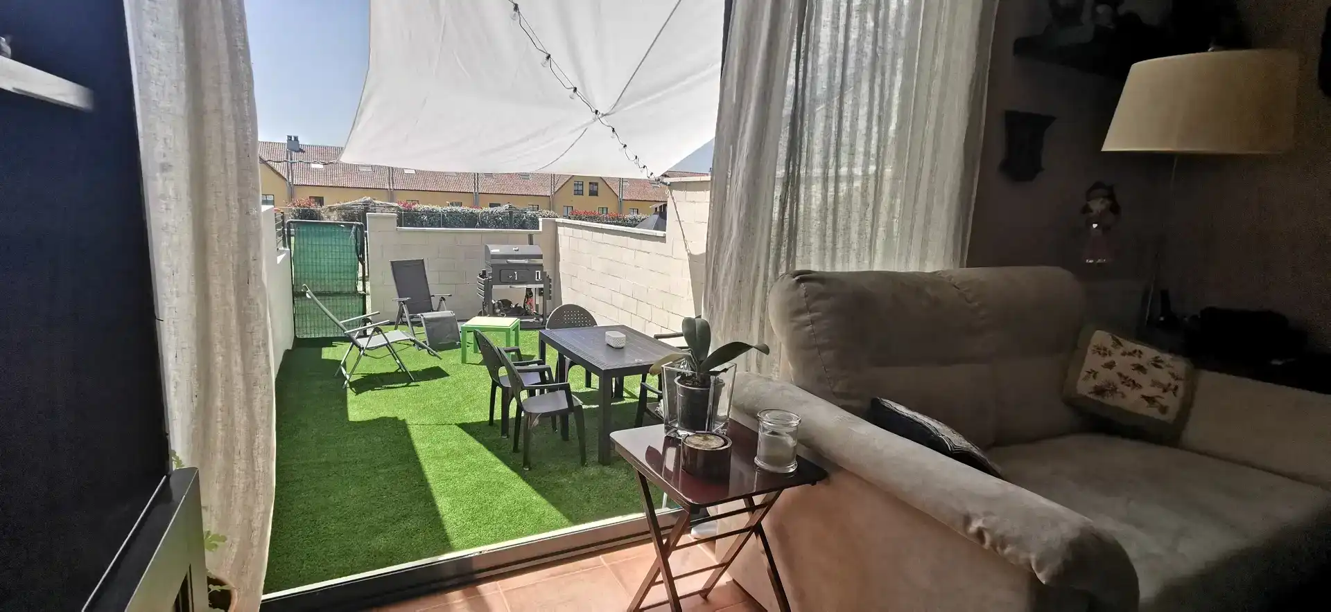 Terrassa de Casa o xalet en venda en Oroso amb Jardí privat, Parquet i Forn