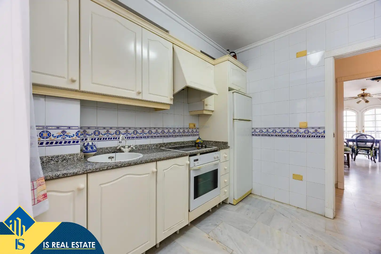 Apartamento con piscina en venta en Playa de los Locos, imagen 17