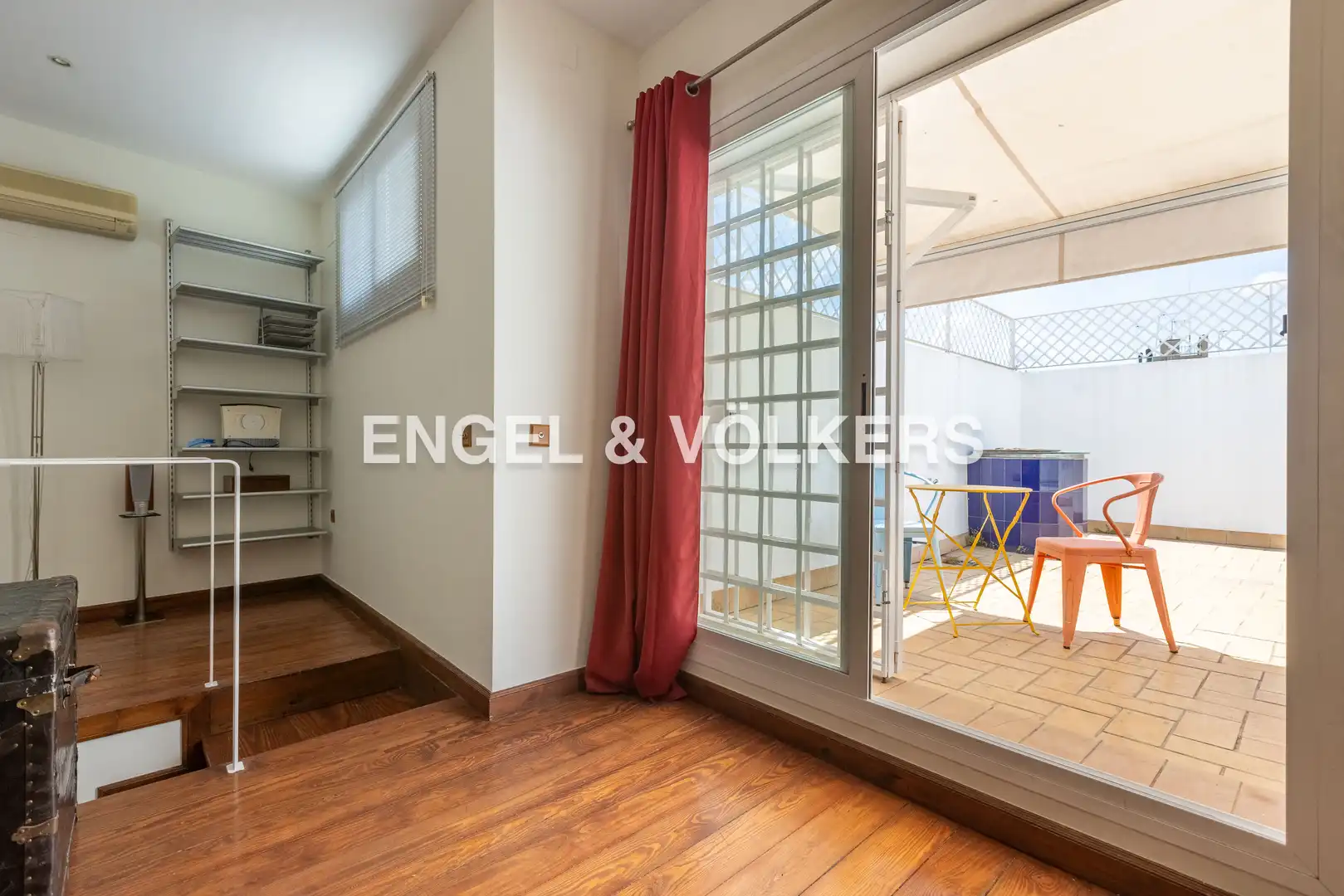 Balcony of Attic for sale in Sevilla  with Air Conditioner, Heating and Terrace