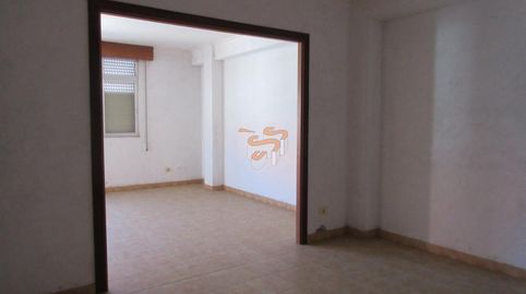Foto 3 de Piso en venta en Alto del Castaño, Narón