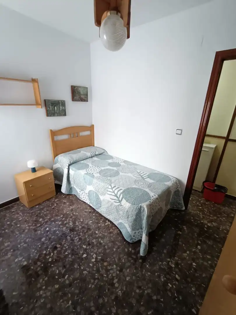 Schlafzimmer von Wohnung zur Miete in Jaén mit Klimaanlage, Terrasse und Möbliert