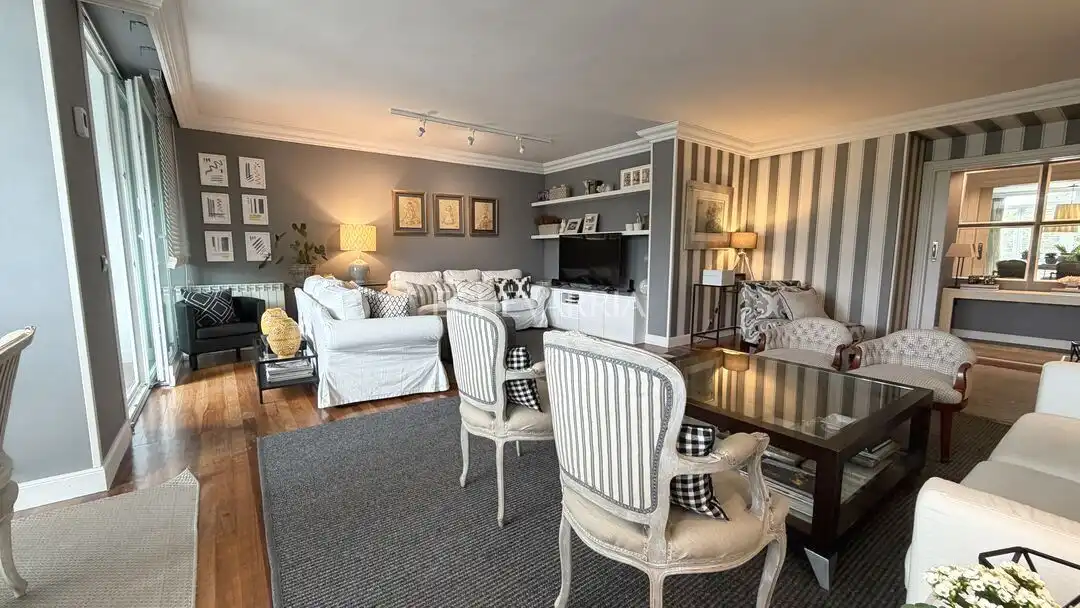 Sala de estar de Piso en venta en Leioa con Calefacción, Jardín privado y Terraza