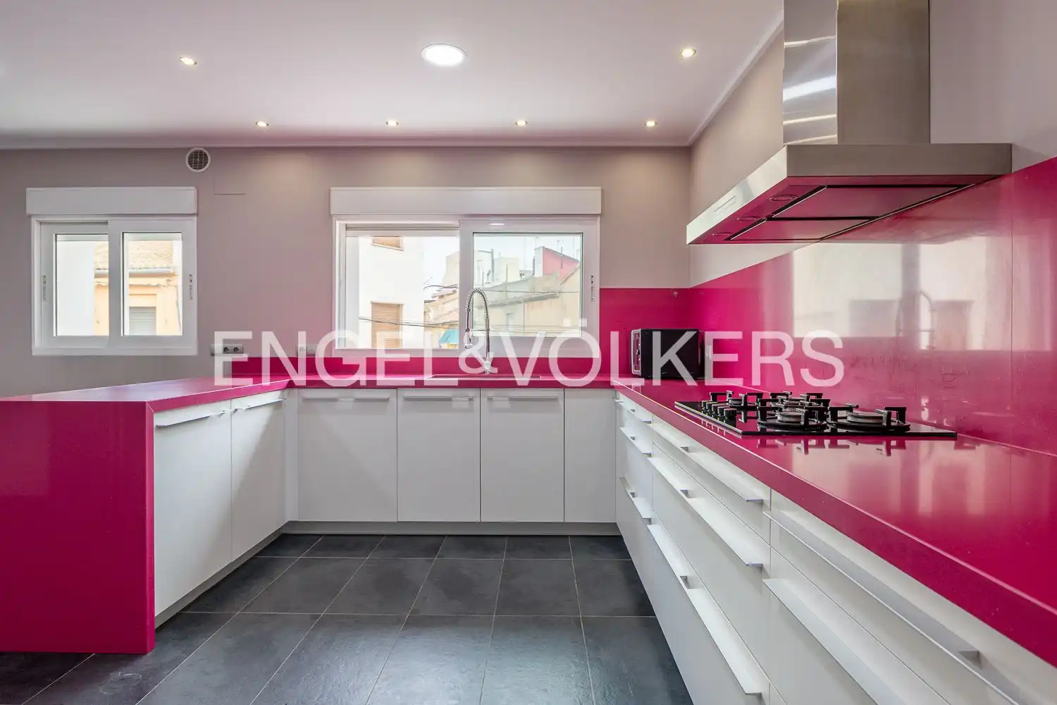 Cocina de Casa adosada en venta en Carcaixent con Aire acondicionado, Calefacción y Terraza