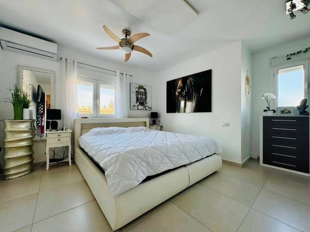 Casa-chalet en Venta en Rojales