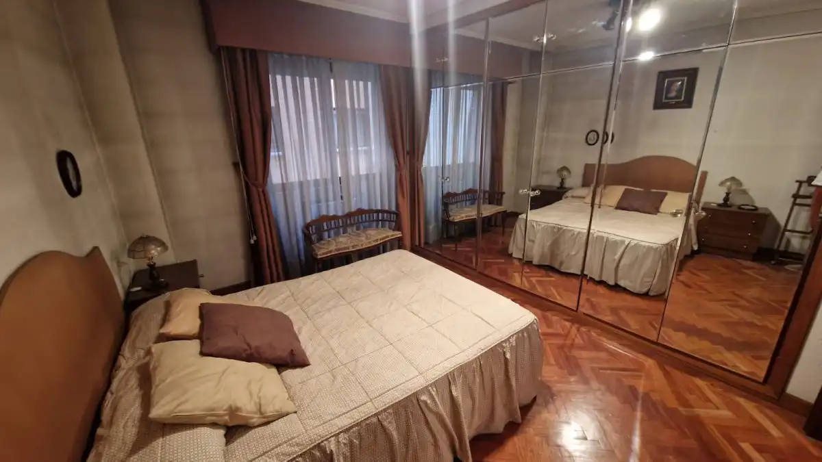 Habitación de Piso en venta en León Capital  con Calefacción, Parquet y Terraza