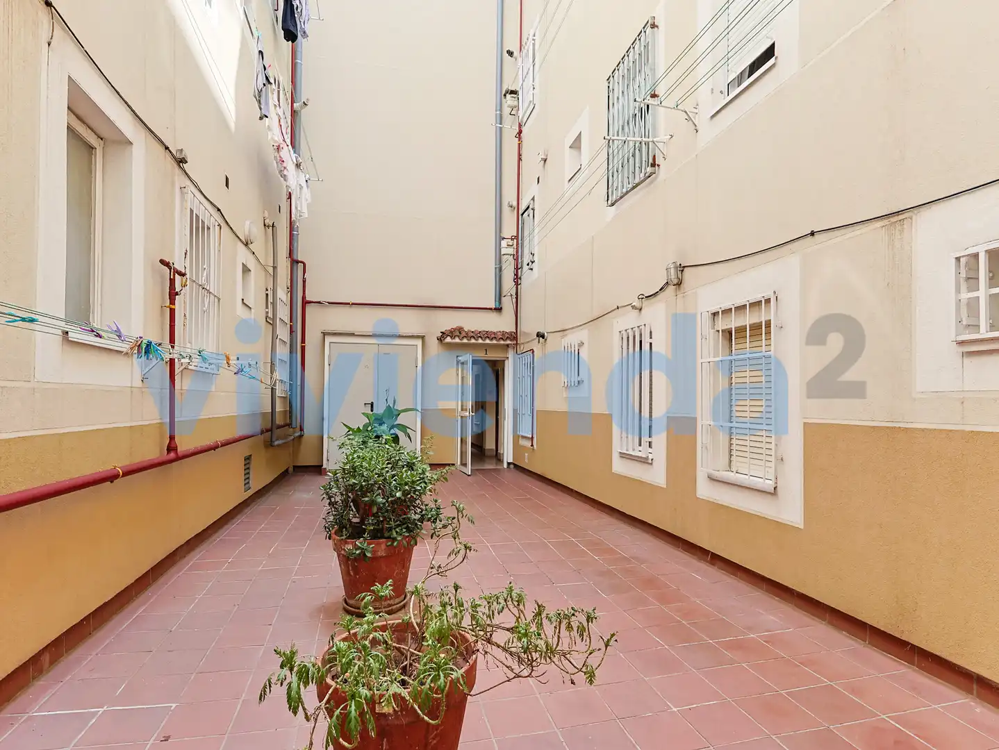 Vista exterior de Piso en venta en Madrid con Calefacción