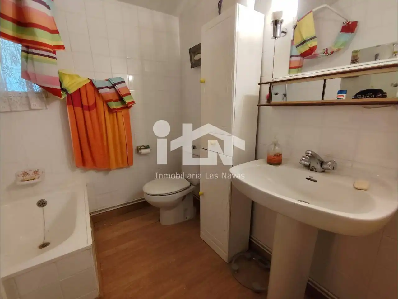 Baño de Casa o chalet en venta en Navalperal de Pinares con Calefacción, Jardín privado y Terraza