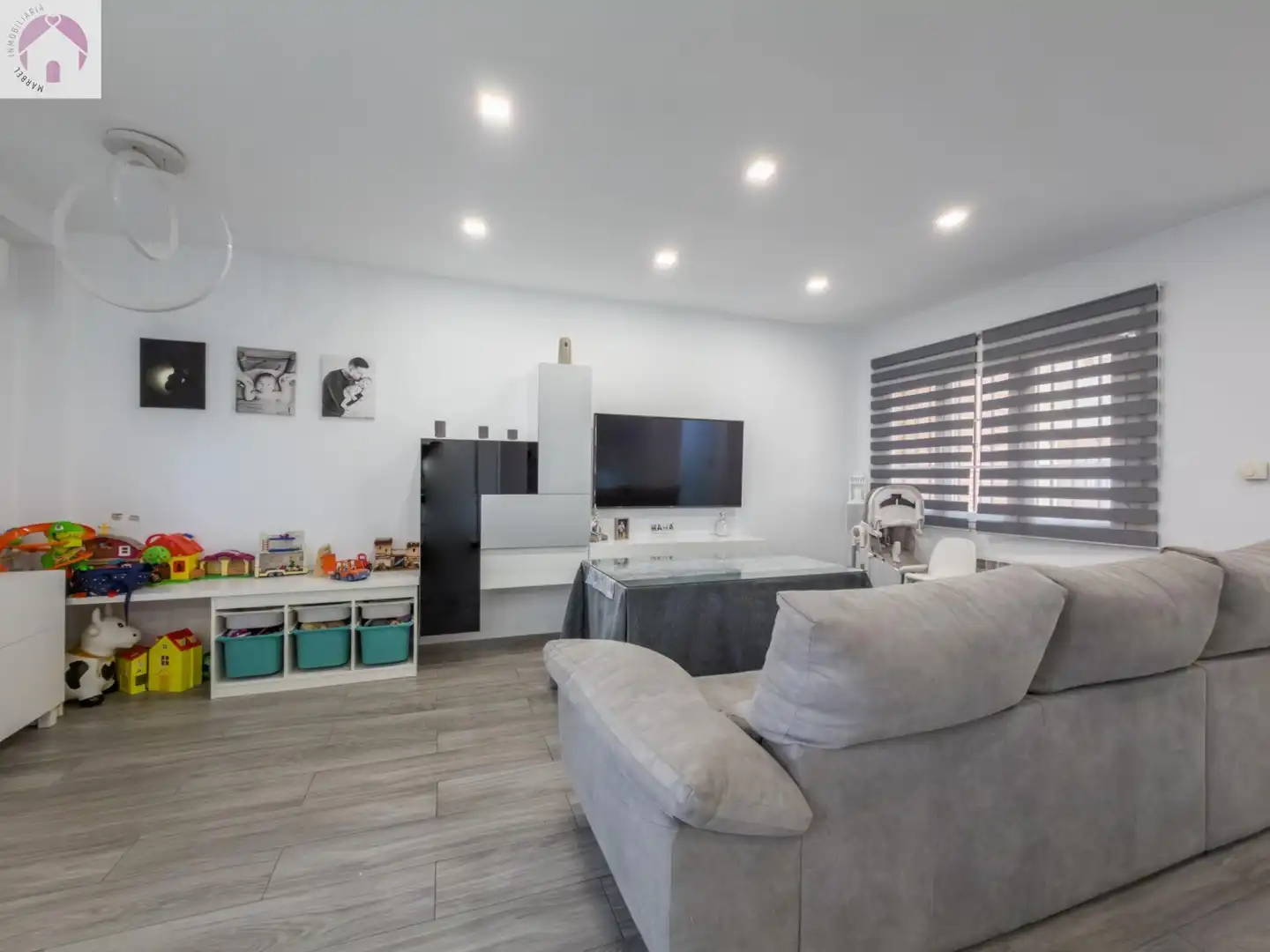 Living room of Detached homes for sale in Cenes de la Vega  with Air Conditioner, Heating and Terrace