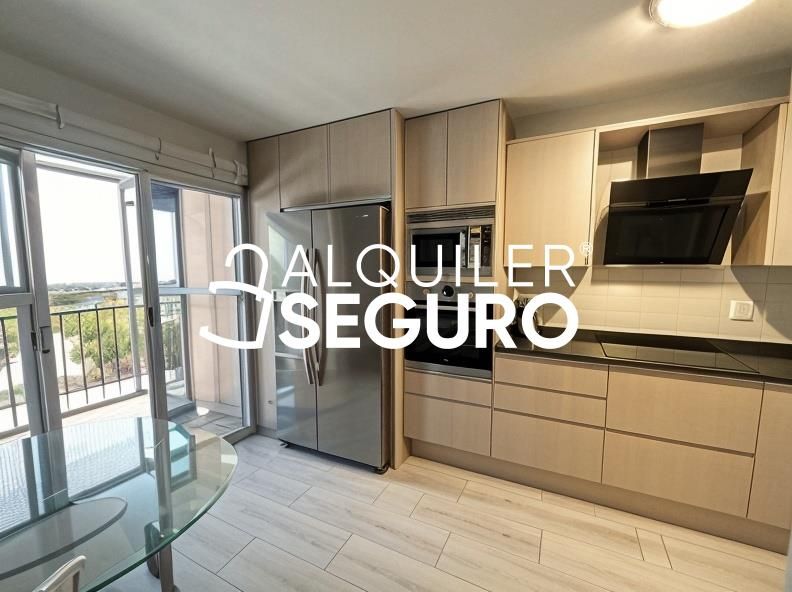 Kitchen of Flat to rent in  Madrid Capital  with Heating and Terrace