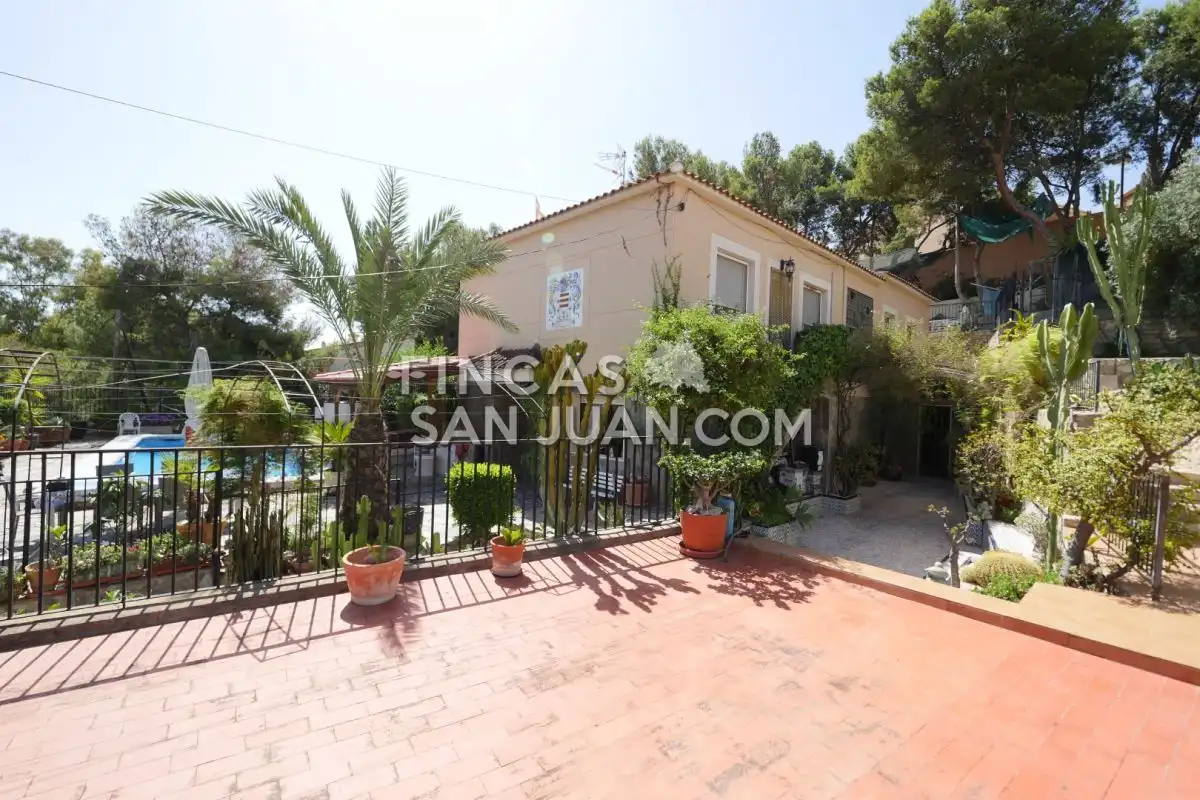 Exterior view of Houses for sale in El Campello  with Air Conditioner, Heating and Private garden