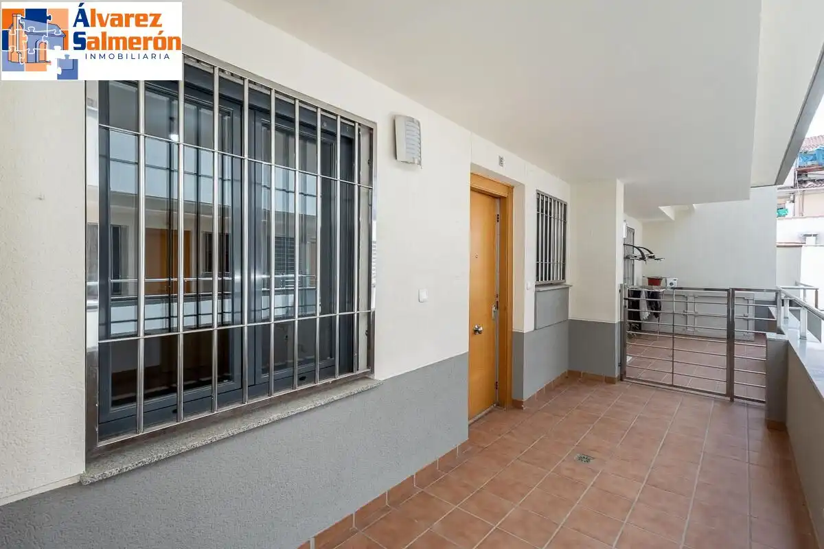 Vista exterior de Pis en venda en Armilla amb Aire condicionat, Calefacció i Balcó