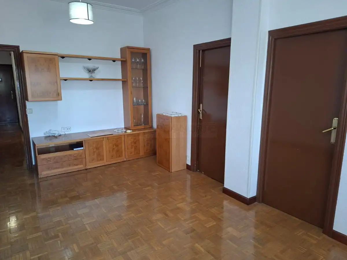 Sala de estar de Piso en venta en Vitoria - Gasteiz con Calefacción, Parquet y Terraza