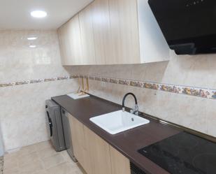 Kitchen of Flat for sale in Chiva  with Air Conditioner, Heating and Private garden