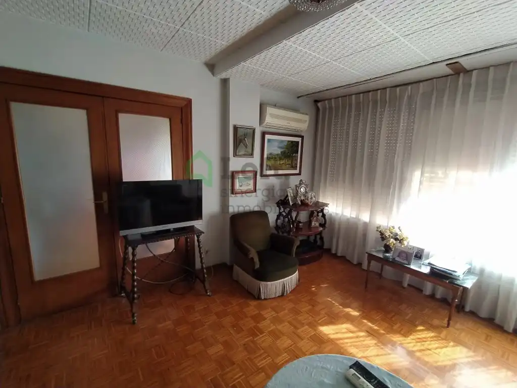Living room of Flat for rent in Badajoz  with Heating