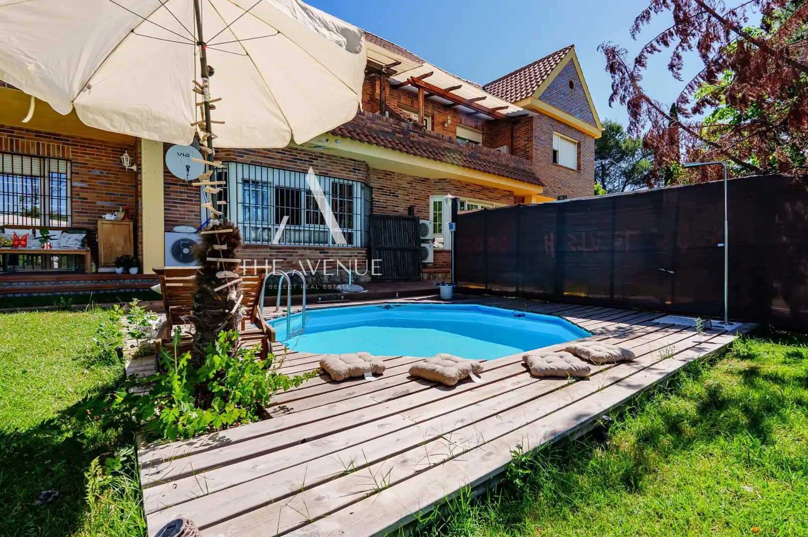 Piscina de Casa o xalet en venda en Villaviciosa de Odón