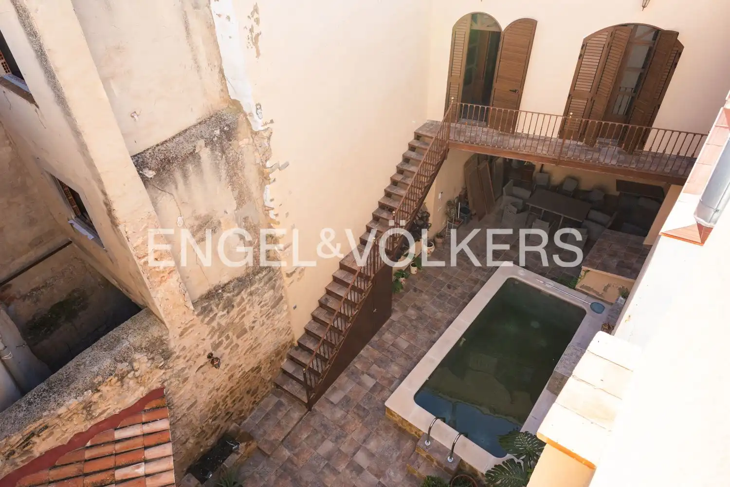 Piscina de Casa o xalet en venda en Villar del Arzobispo amb Aire condicionat, Calefacció i Traster