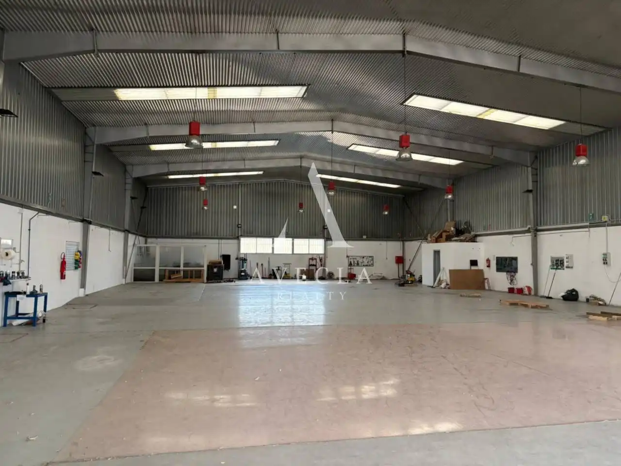 Nau industrial en venda en Sant Esteve Sesrovires