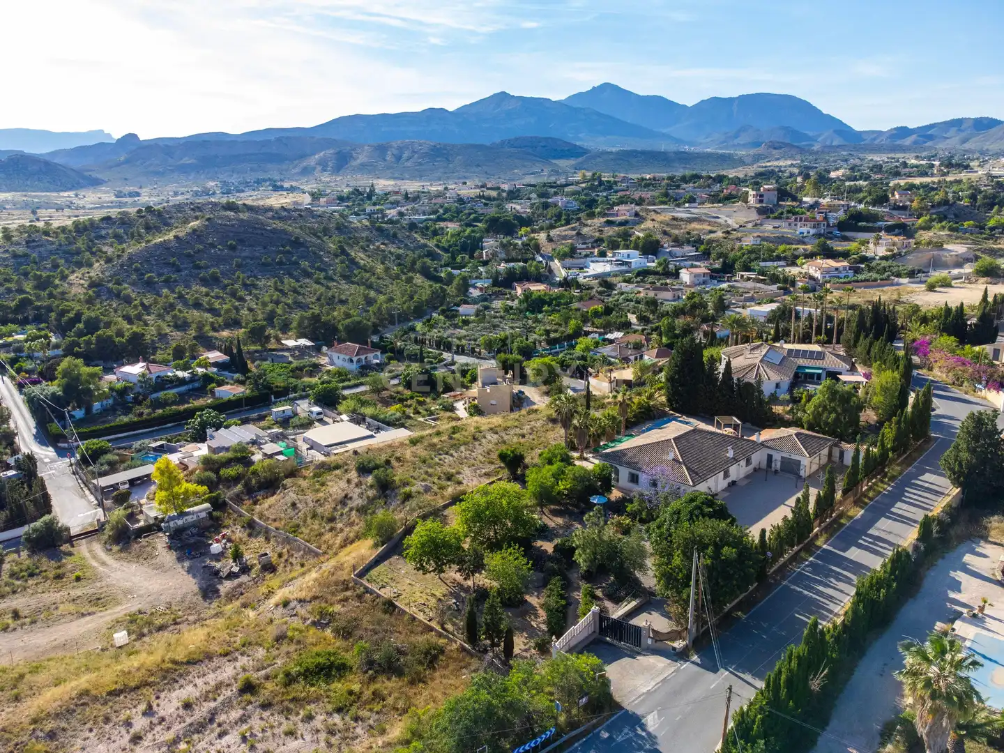 Vista exterior de Casa o chalet en venta en Alicante / Alacant con Jardín privado, Trastero y Piscina