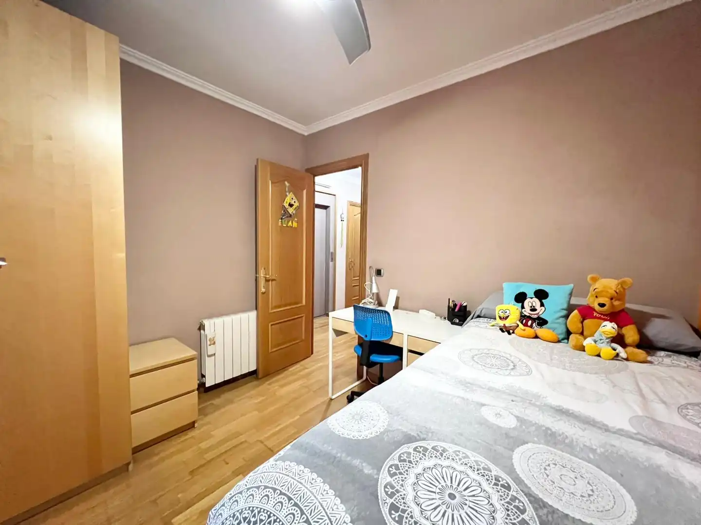 Dormitori de Dúplex en venda en L'Hospitalet de Llobregat amb Terrassa i Balcó