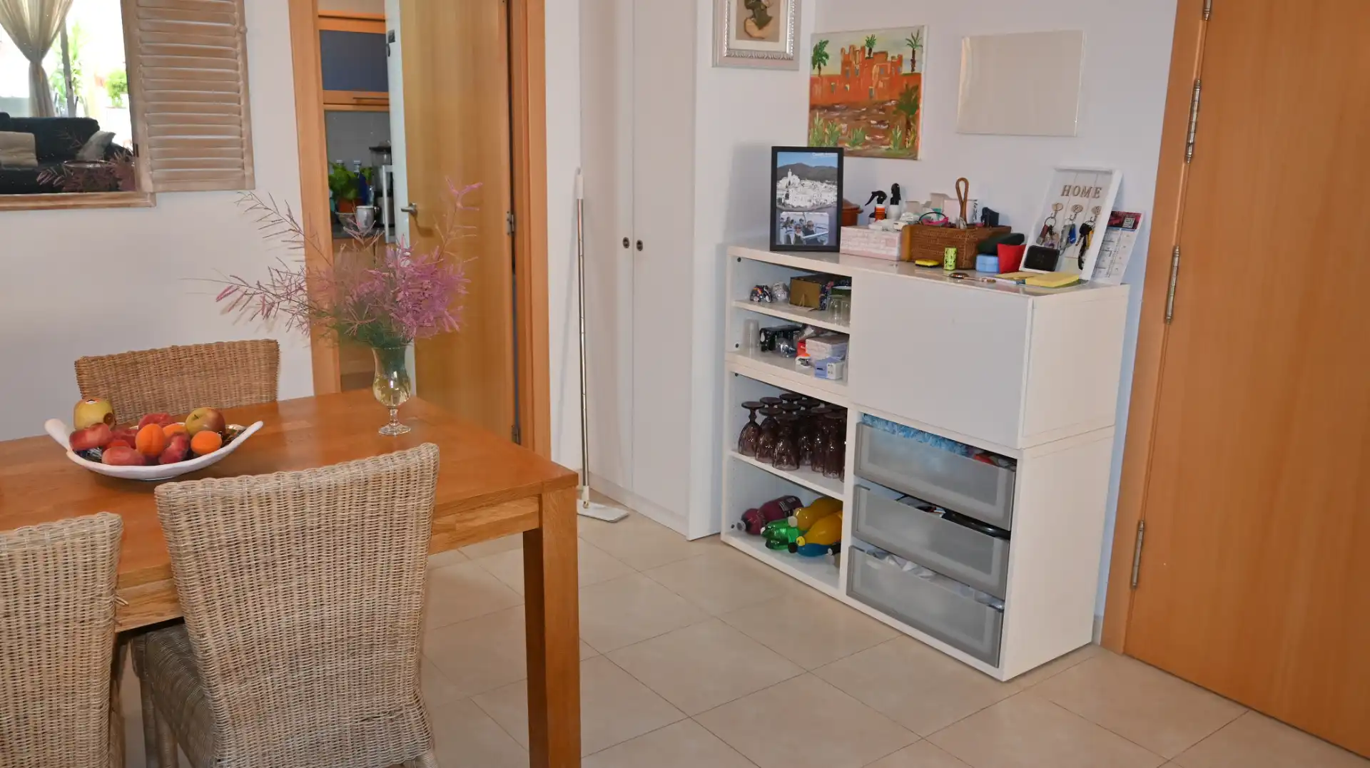 Esszimmer von Wohnungen zum Verkauf in L'Escala mit Klimaanlage, Terrasse und Möbliert