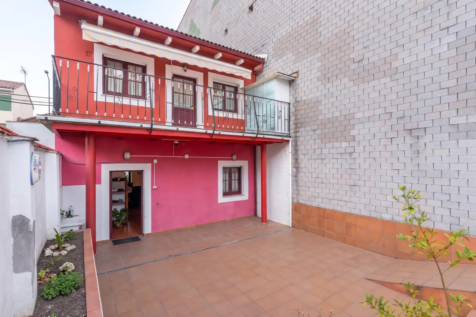 Vista exterior de Casa o chalet en venta en Llanera con Calefacción, Jardín privado y Terraza