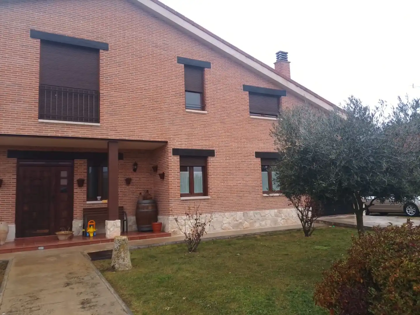 Vista exterior de Casa o xalet en venda en Quintana del Puente amb Calefacció, Jardí privat i Terrassa